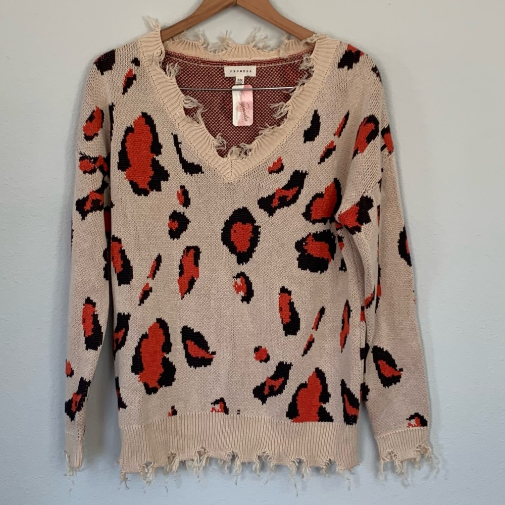 Promesa V-Neck Frayed Leopard Sweater Distressed Animal Print Small/Medium NWT